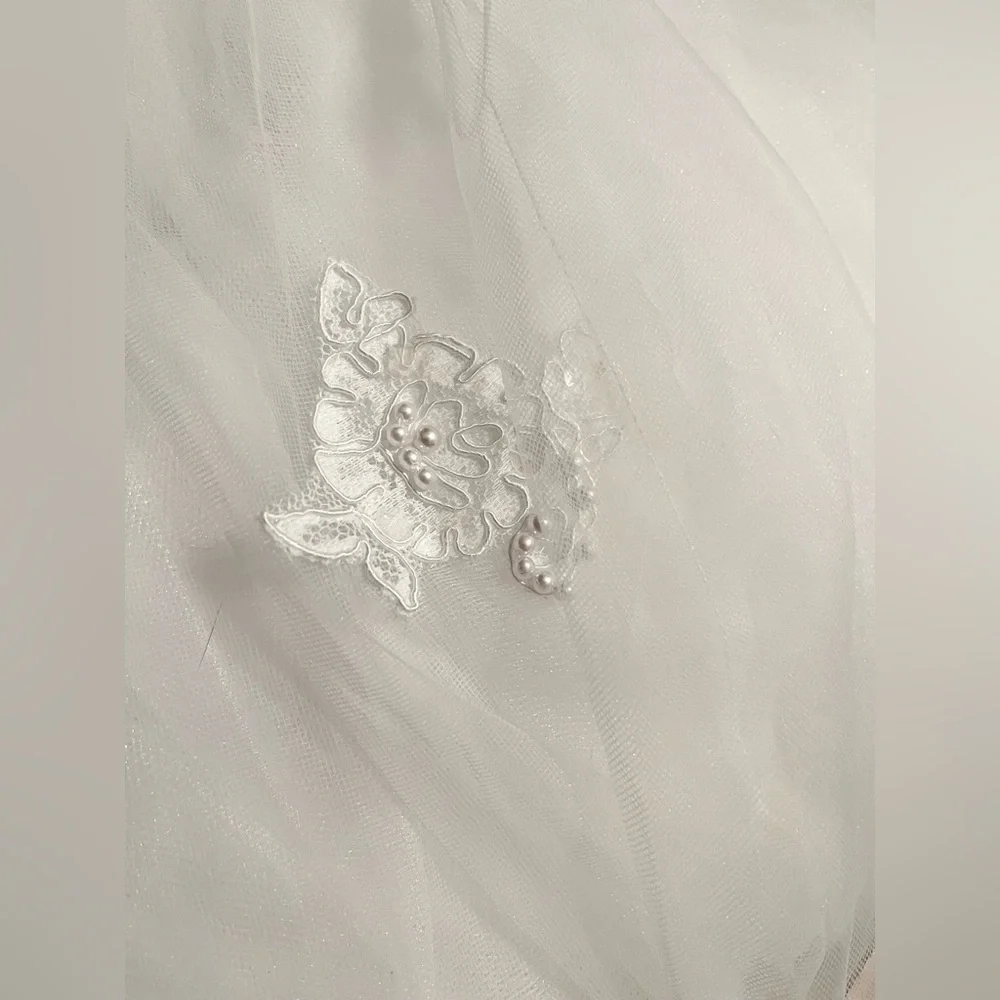 Oleg Cassini Wedding Gown Size 20 - Picture 8 of 12